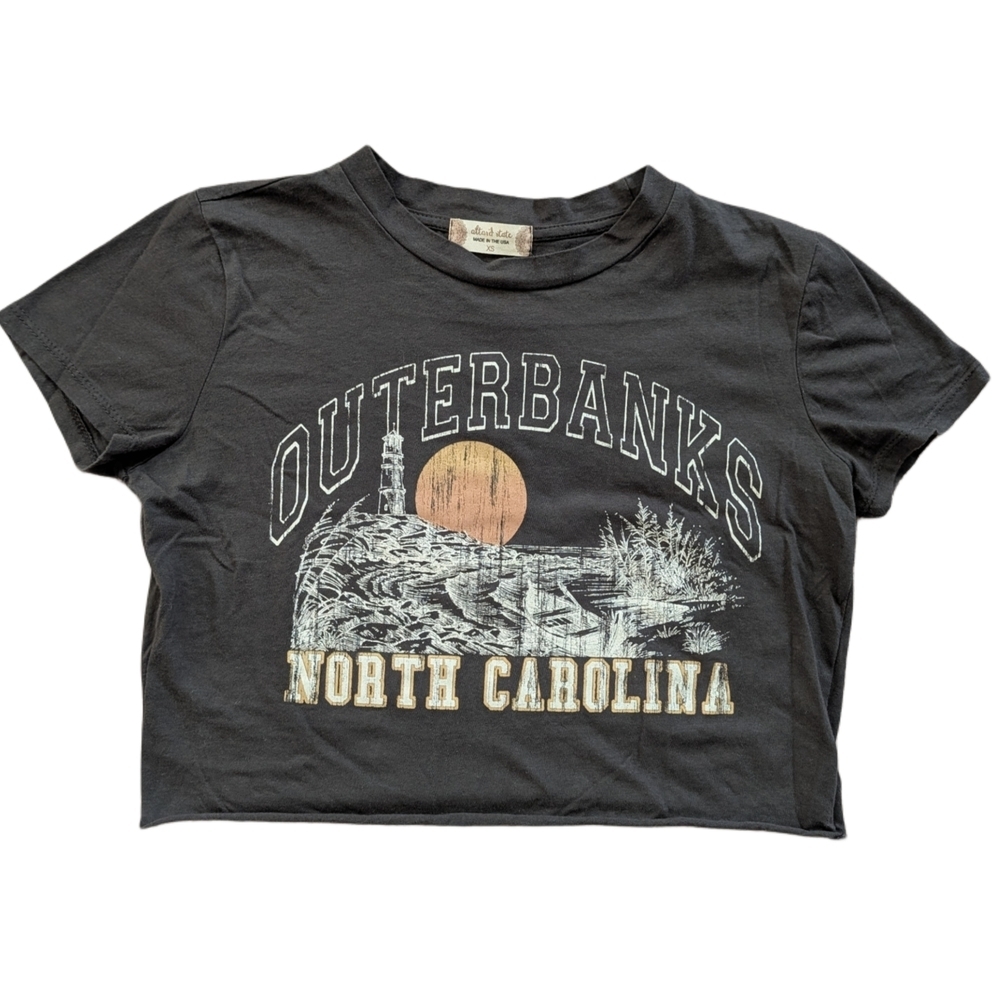 Altar'd State Black "Outer Banks North Carolina" Graphic Cropped T-Shirt XS